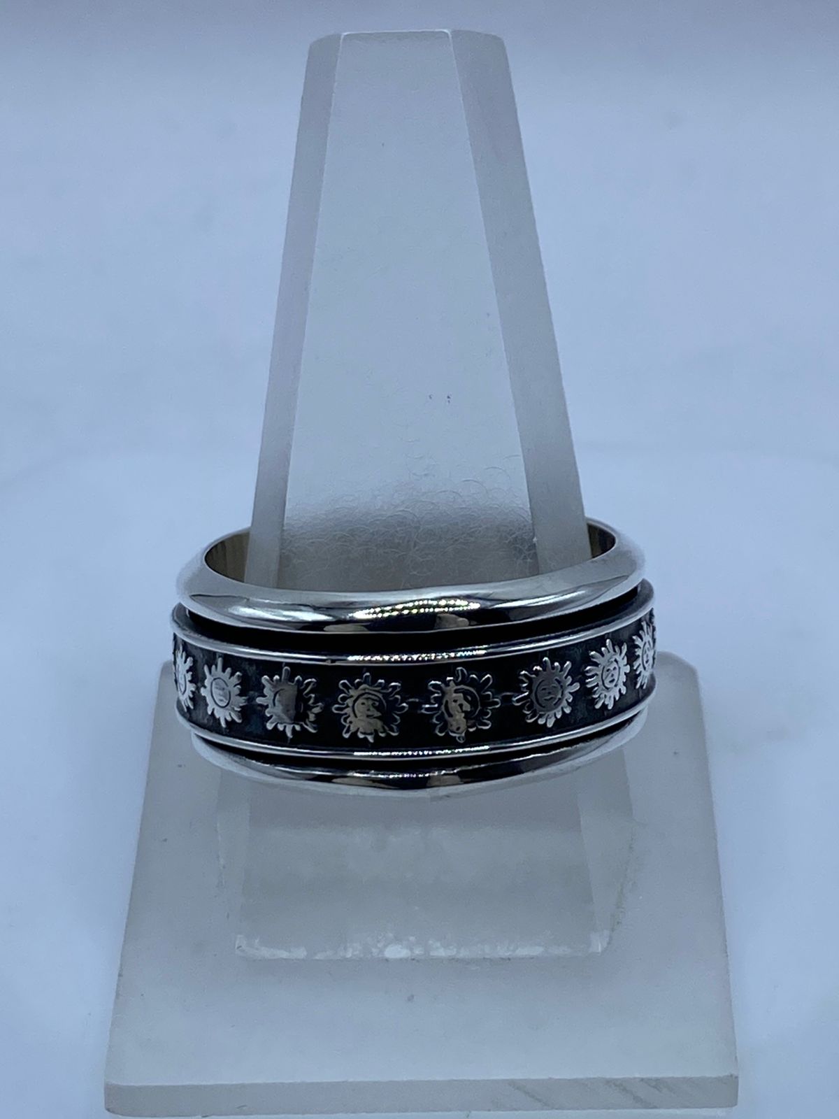 Anillo Giratorio de Plata 925 con Soles Ancestrales