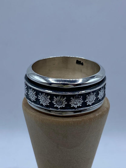 Anillo Giratorio de Plata 925 con Soles Grabados