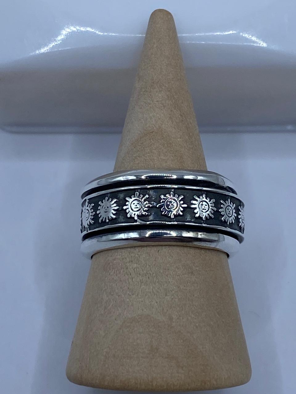 Anillo Giratorio de Plata 925 con Soles Grabados