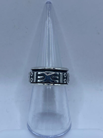 Anillo Giratorio de Plata 925 con Diseño Geométrico Abstracto, vista frontal