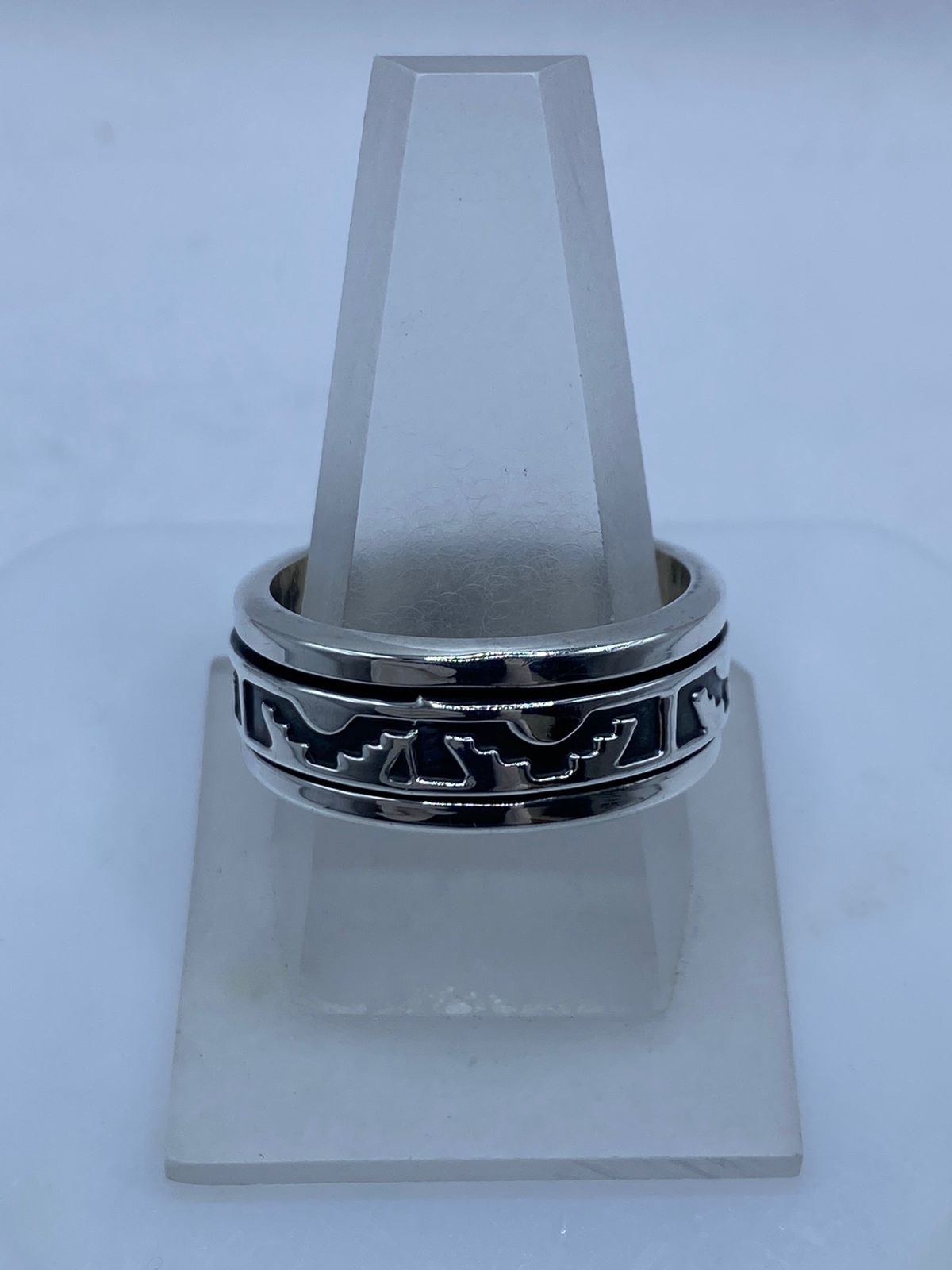 💍 Anillo Giratorio de Plata 925 con Diseño Tribal Calado