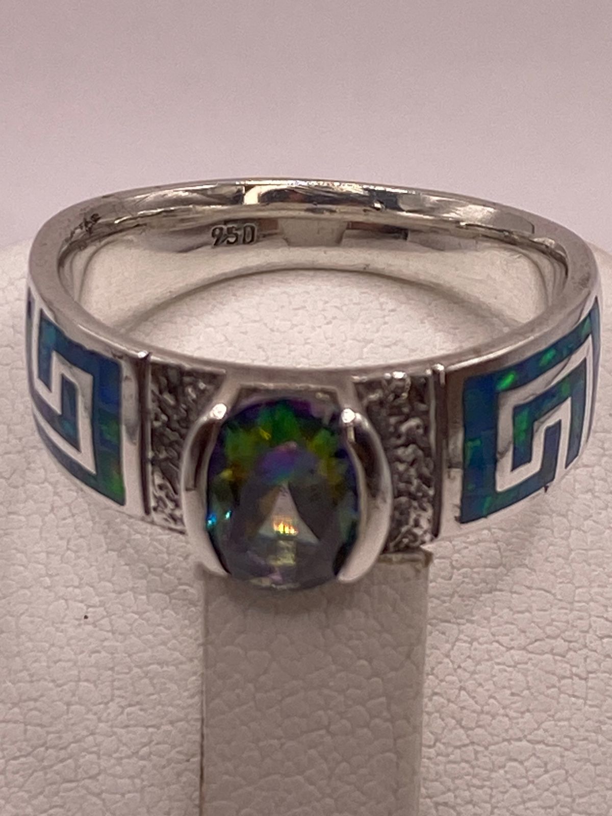 Anillo Greca Geométrica con Ópalo de Fuego y Zirconia en Plata .950
