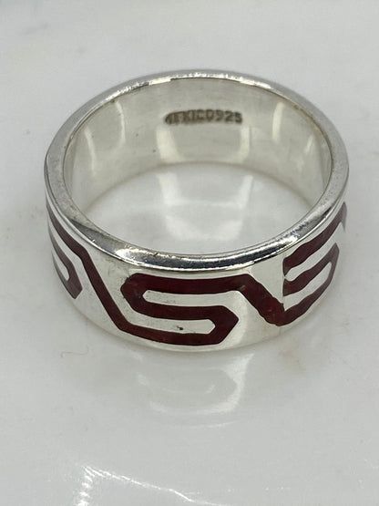 Anillo Greca Geométrica en Coral Rojo, vista frontal