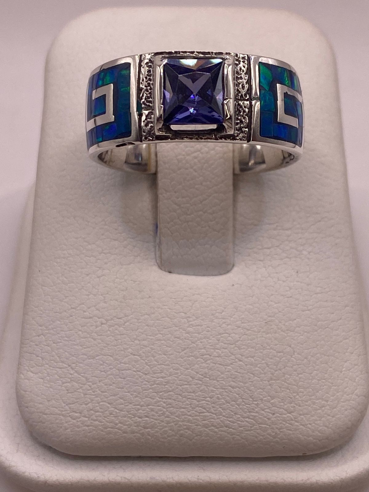 Anillo Greca Imperial de Plata 950 con Ópalo de Fuego y Zirconia