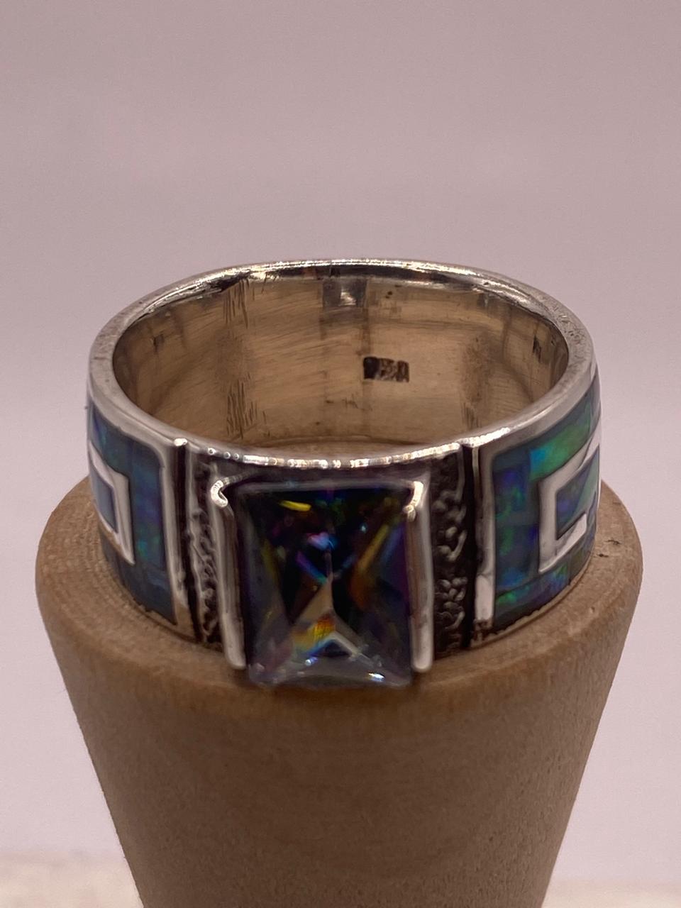 Anillo de Greca con Ópalo de Fuego  y Zirconia en Plata .950