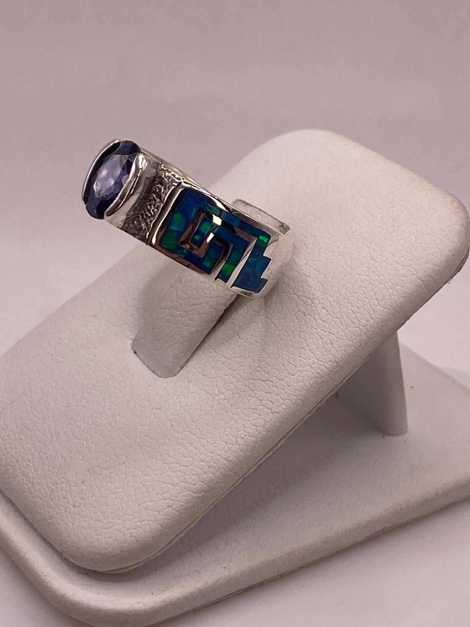 Anillo de Greca con Ópalo de Fuego y Zirconia  en Plata .950