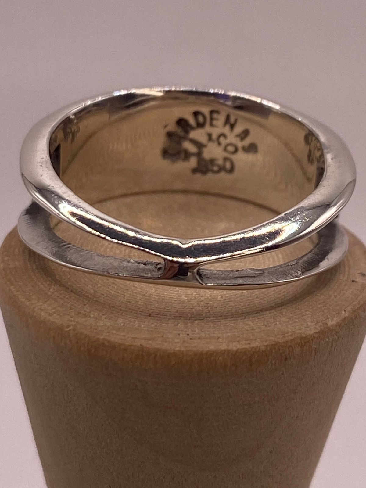 💍✨ Anillo Greca de Plata 950 con Ópalo de Fuego
