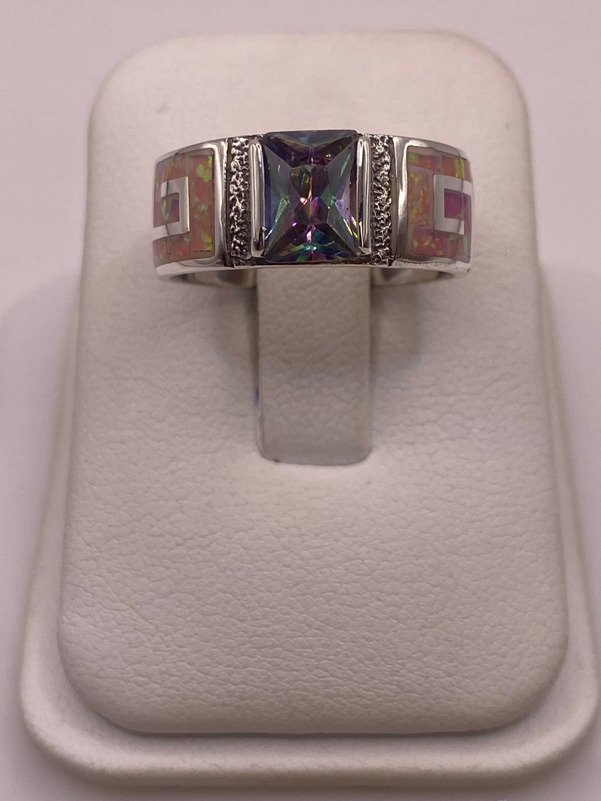 Anillo Greca de Plata 950 con Ópalo de Fuego y Zirconia Multicolor, vista frontal