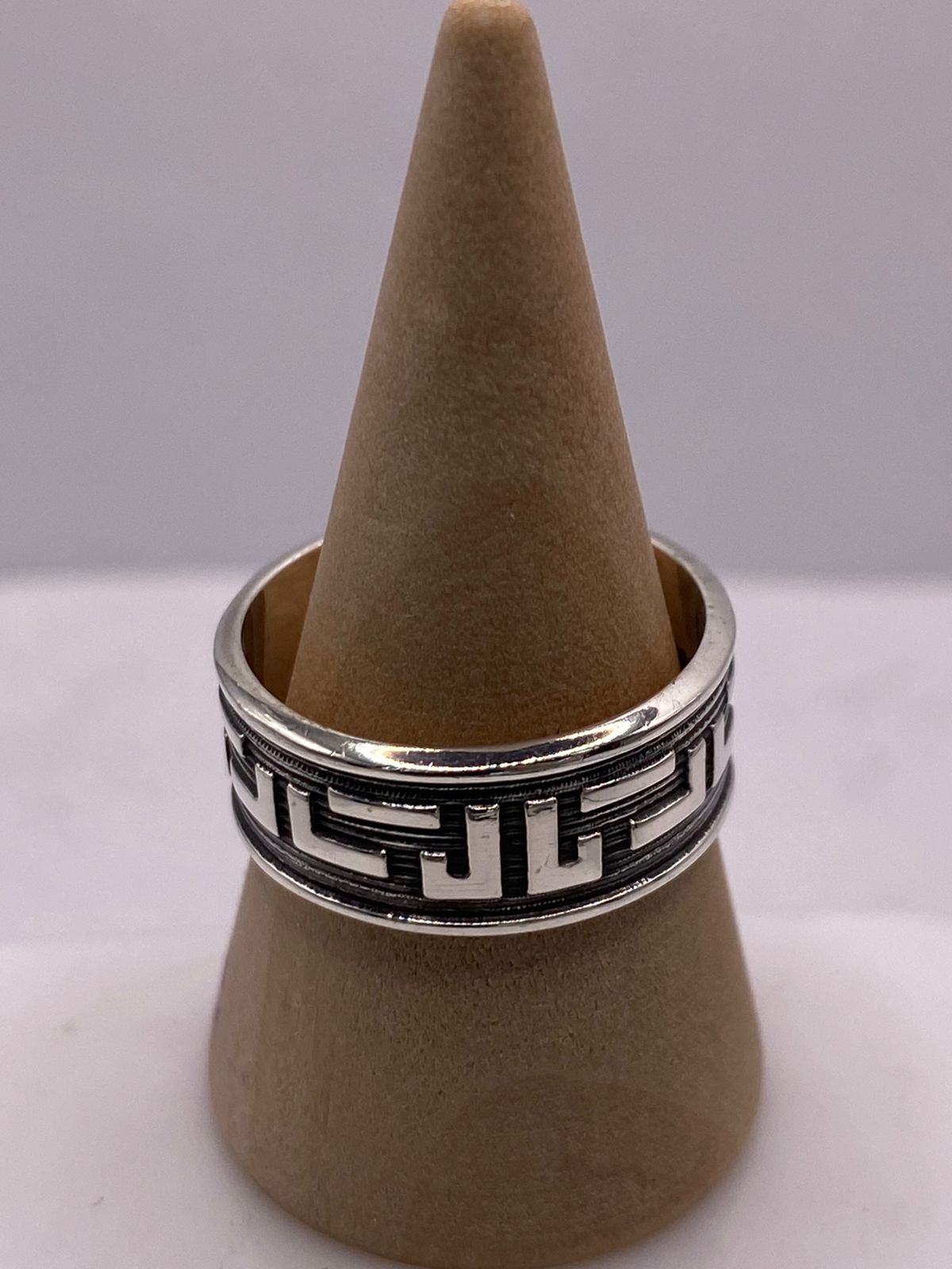 🏛️ Anillo Greca Clásica en Plata .92