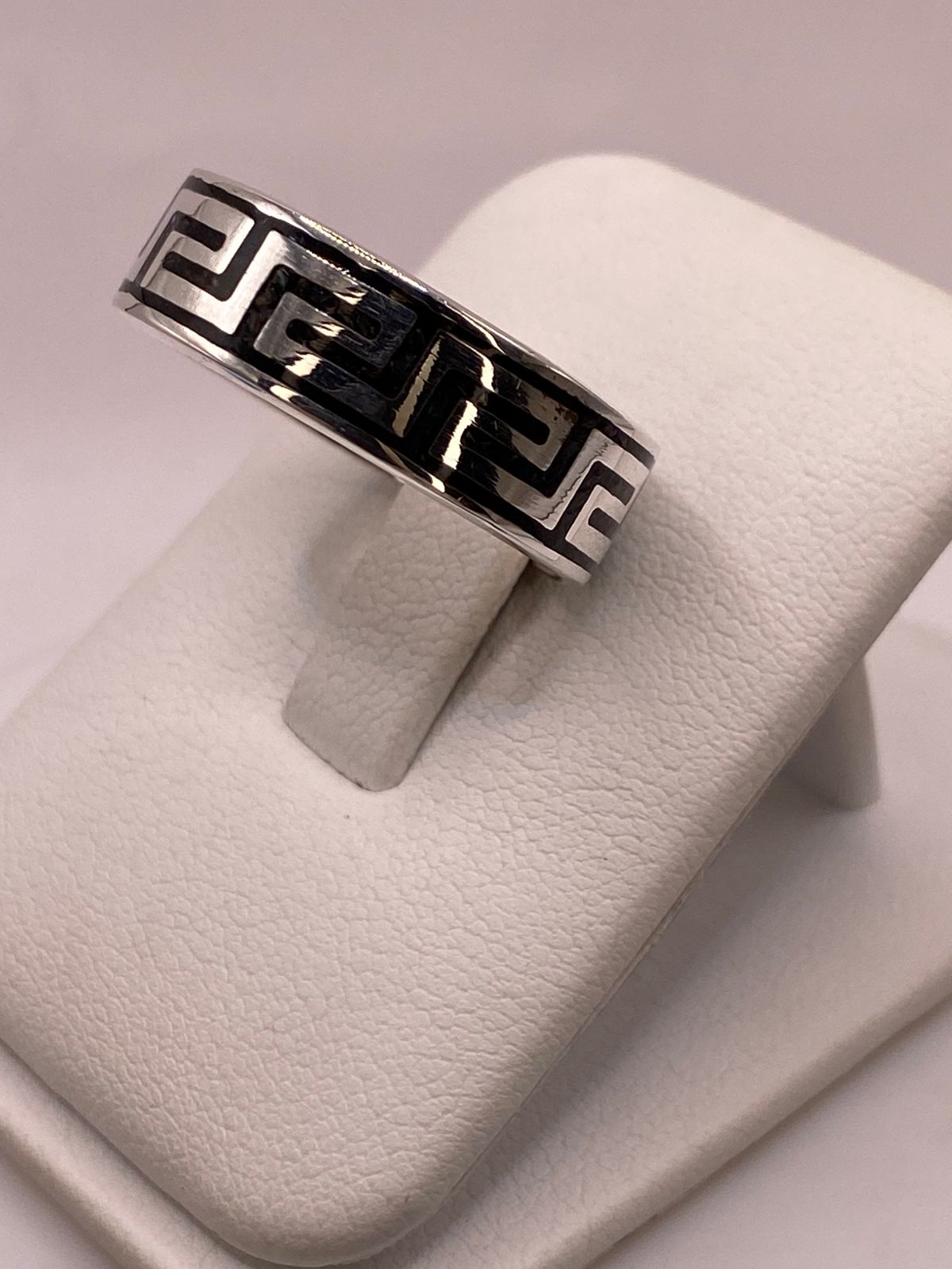 Anillo Greca Prehispánica de Plata .925 con Obsidiana