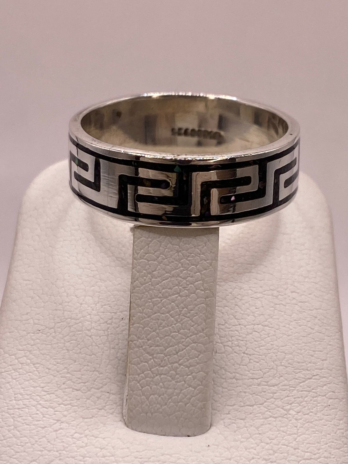 Anillo Greca Prehispánica de Plata .925 con Obsidiana