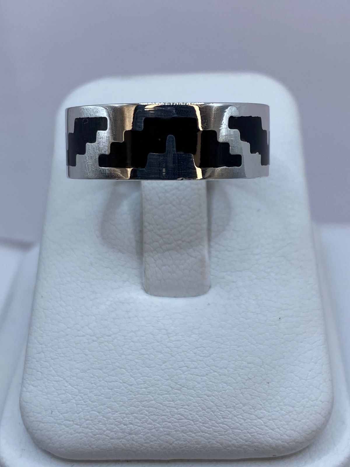 Anillo Inspirado en Pirámide de Plata .925