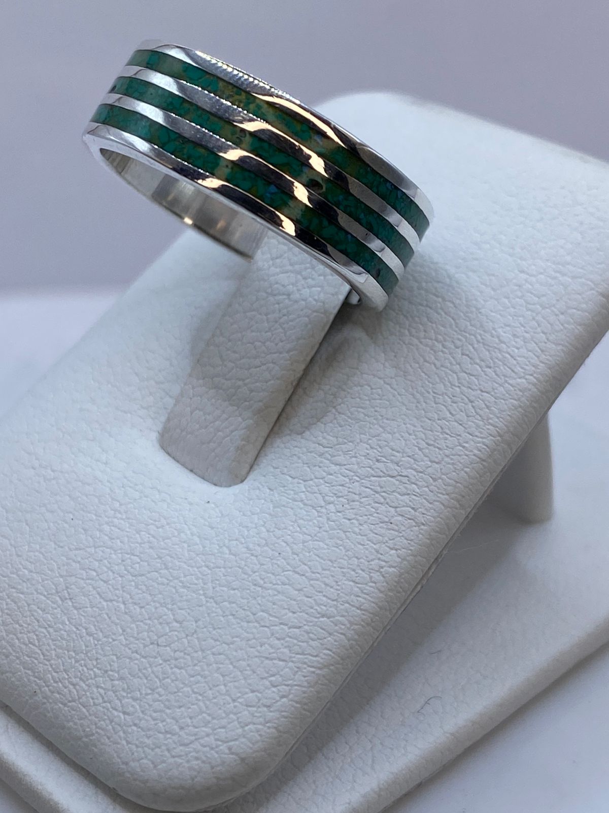 Anillo Líneas Eternas de Plata .925 con Malaquita