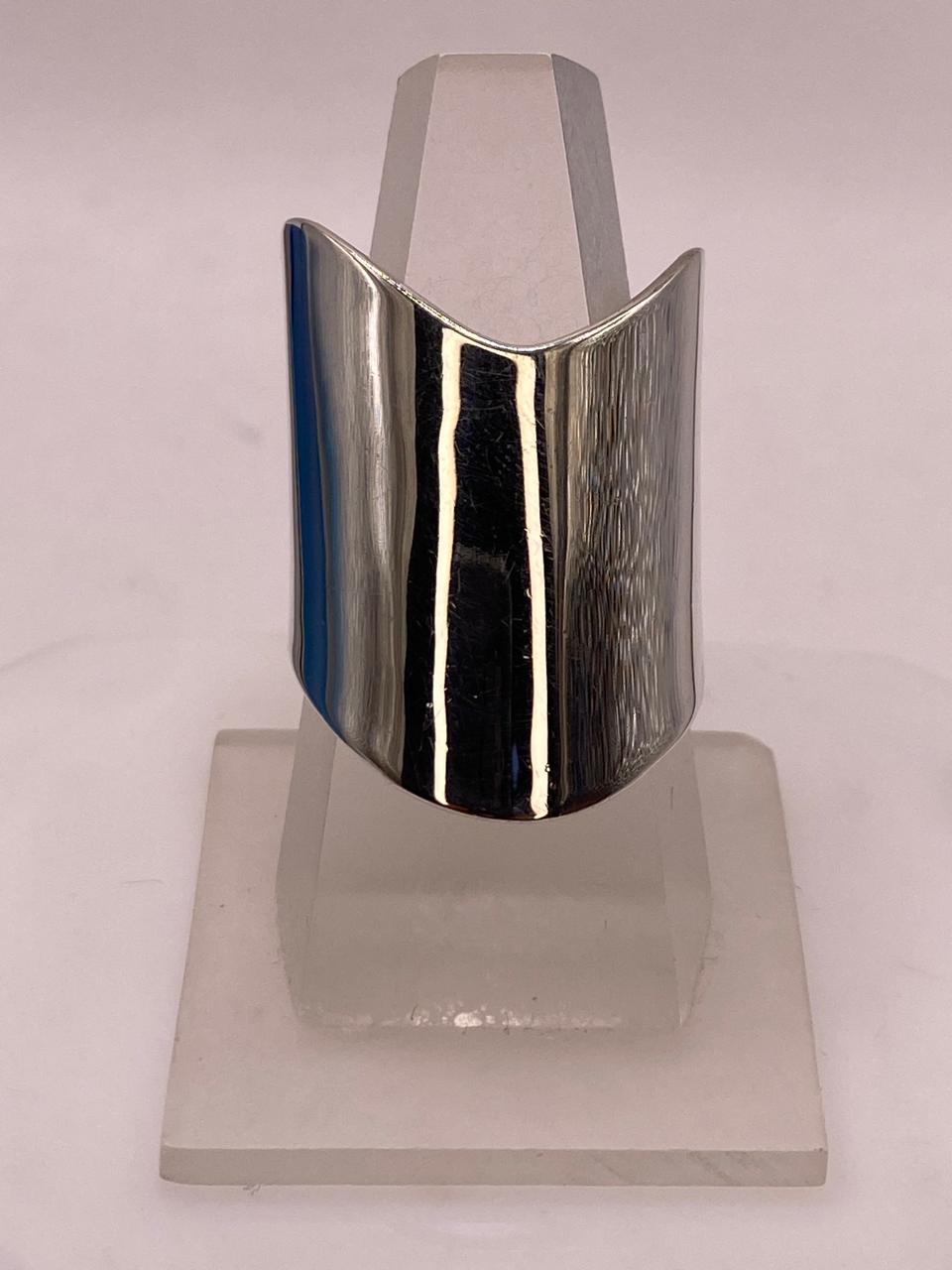 Anillo Liso de Plata .925 con Efecto Espejo