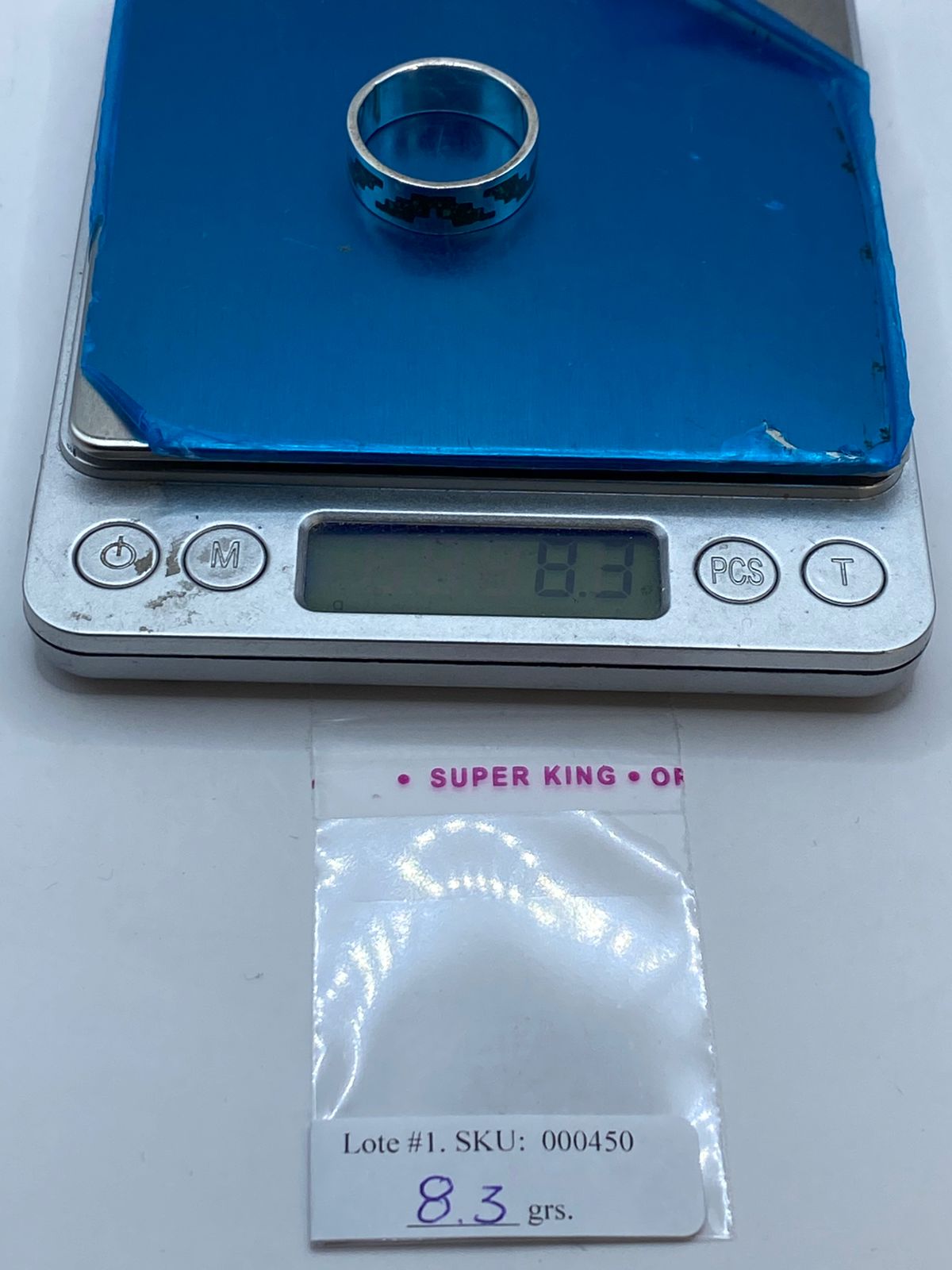 Anillo de Malaquita con Diseño Escalonado Calado en Plata .925