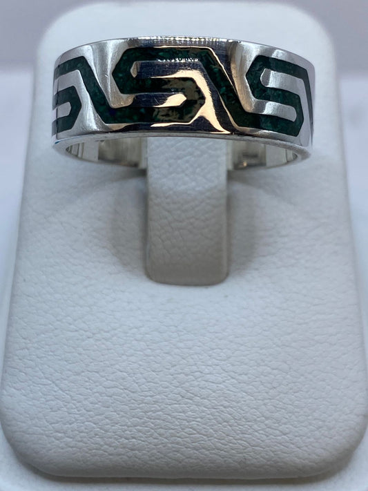 Anillo de Malaquita con Greca Fluida Calada en Plata .925