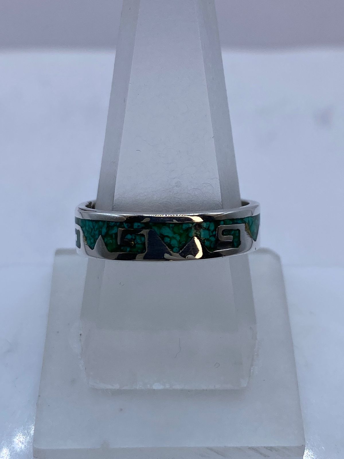 Anillo de Malaquita con Grecas Caladas en Plata .925