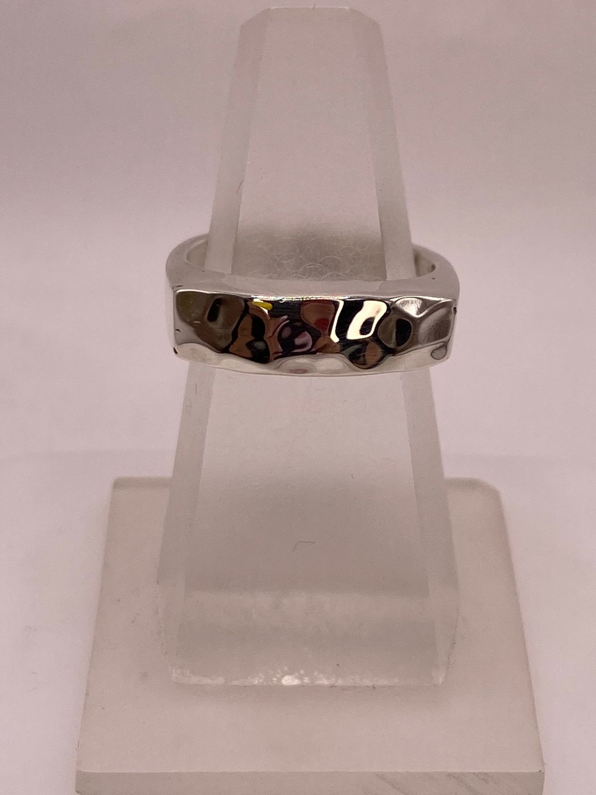 Anillo Martillado de Plata Ley .925