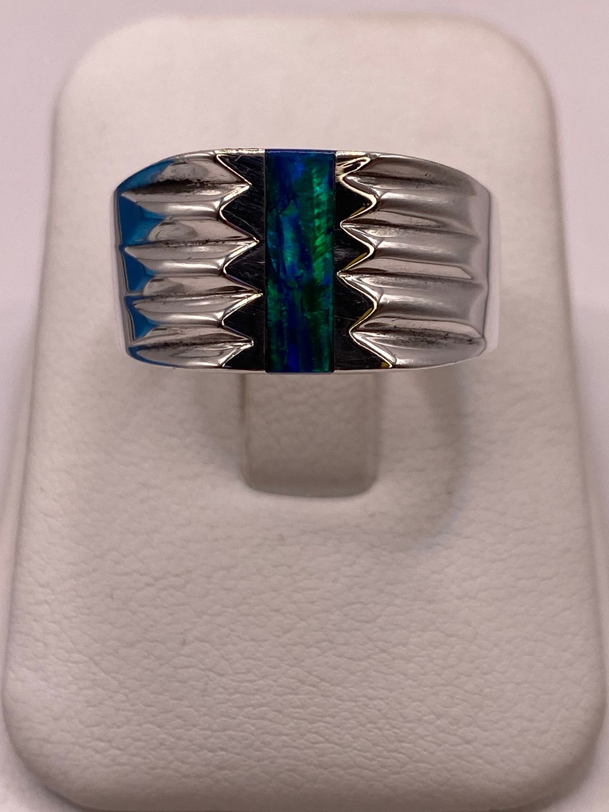 🔥 Anillo Moderno con Ópalo de Fuego Azul‑Verde en Plata Ley 925