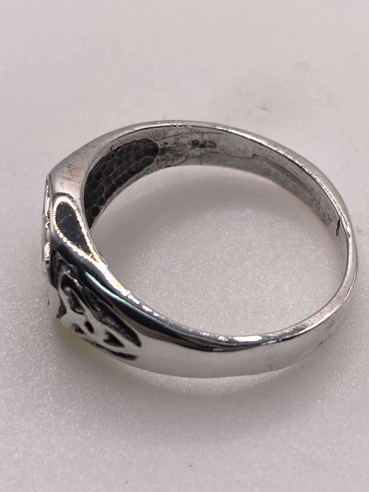 Anillo Nudo Celta Triquetra en Plata .925