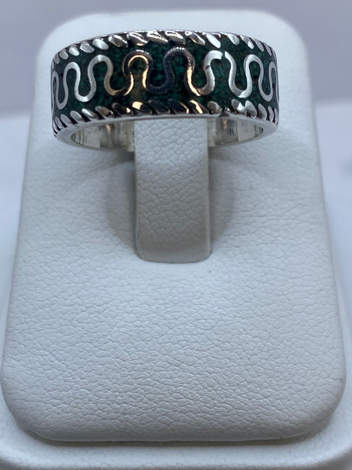 Anillo Ondas Ancestrales en Plata .925 con Malaquita