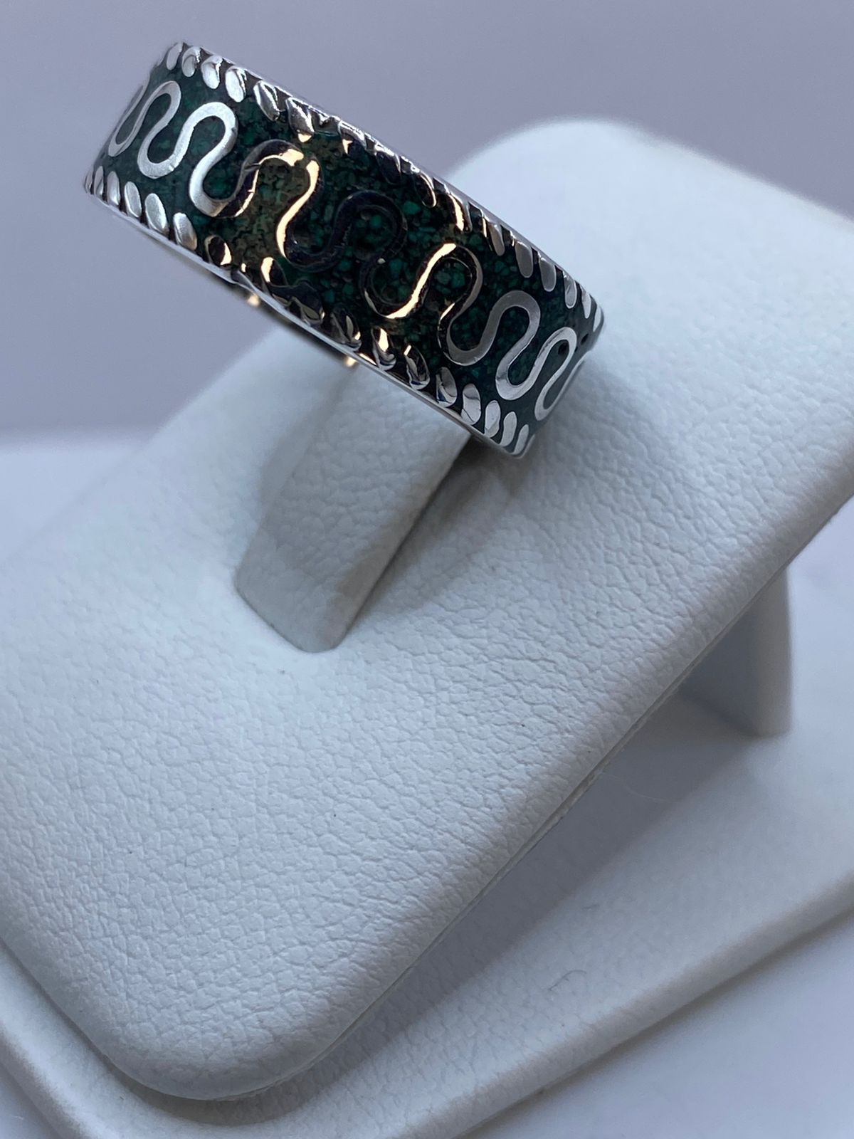 Anillo Ondas Ancestrales en Plata .925 con Malaquita