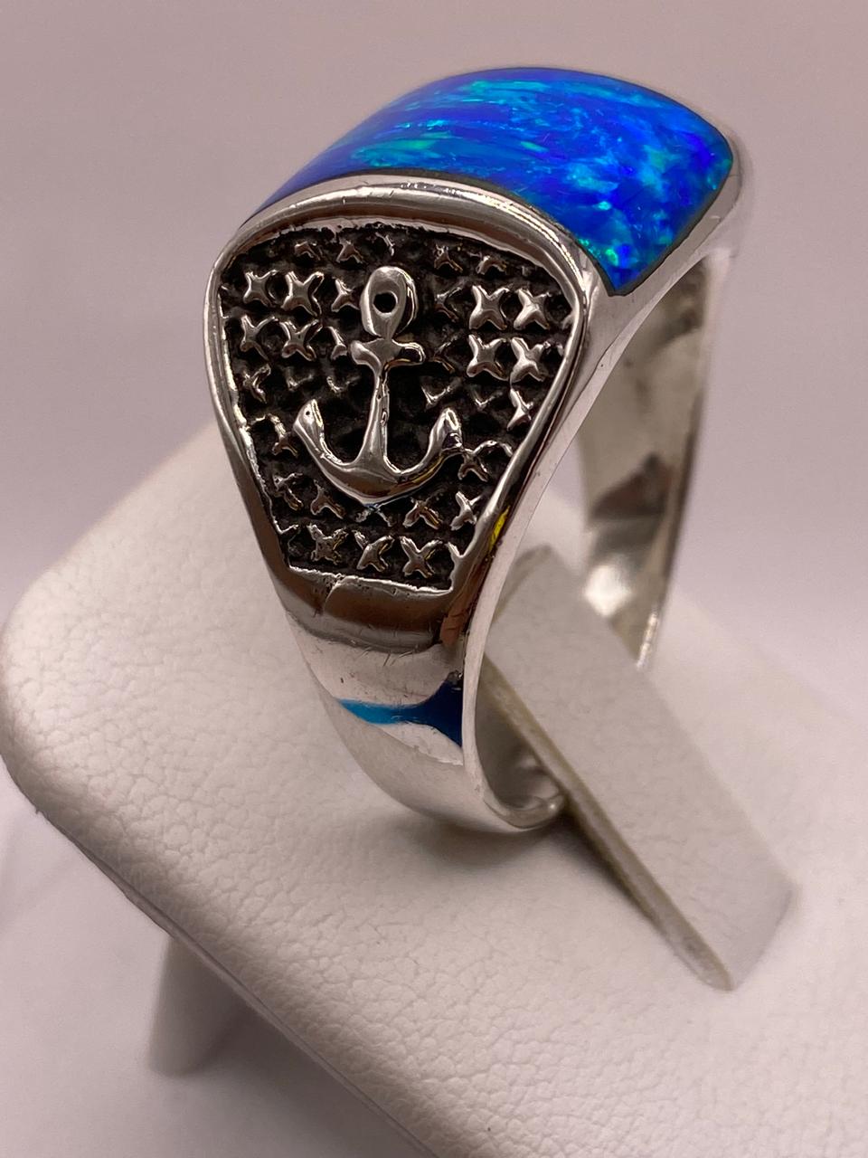 💙⚓ Anillo de Ópalo Azul con Detalle de Ancla en Plata .925