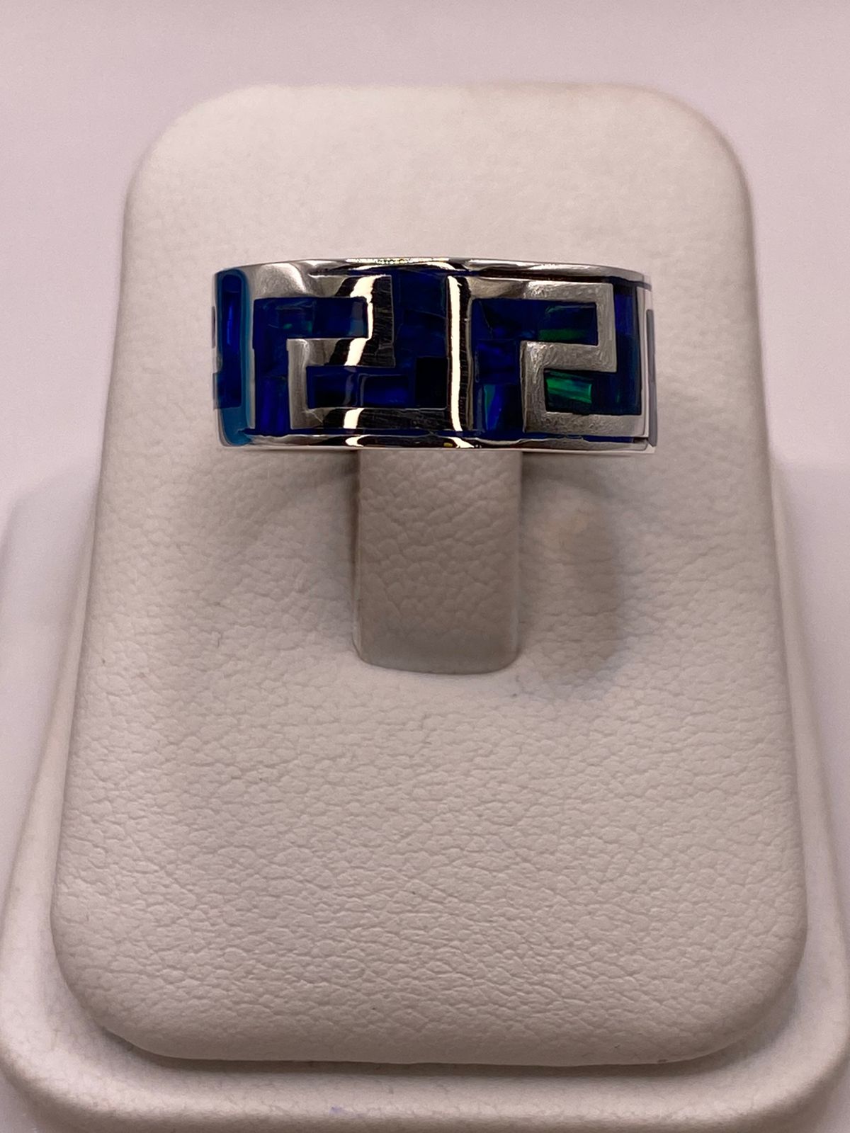 🔥 Anillo con Ópalo de Fuego Azul‑Verde Diseño Greca en Plata Ley 950
