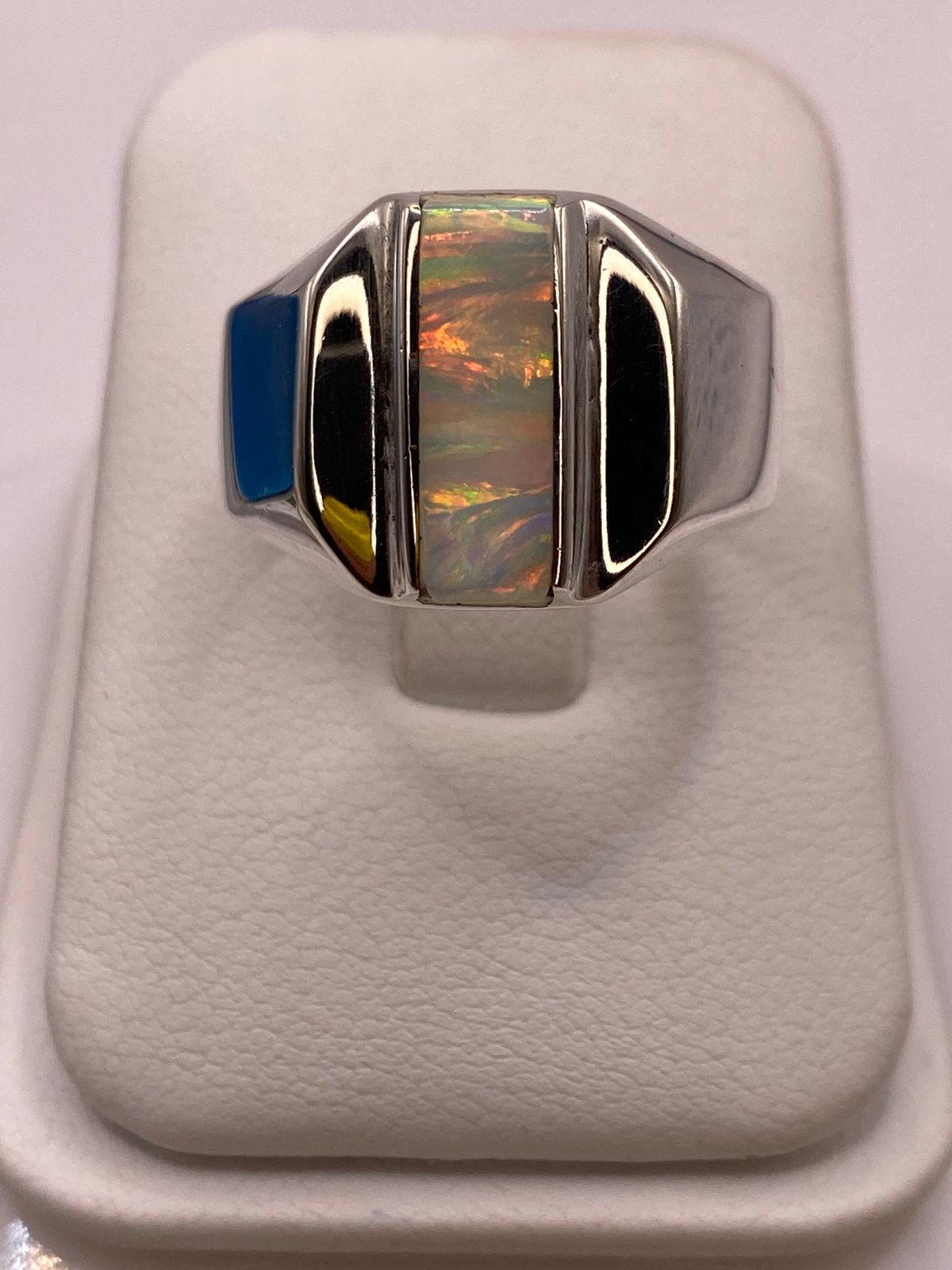 🔥 Anillo con Ópalo de Fuego y Placas Laterales Plata Ley 950