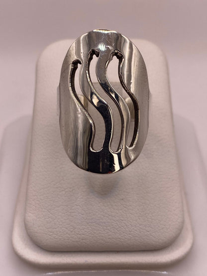Anillo Ovalado Ondas en Plata .925