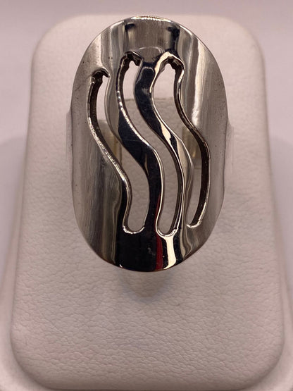Anillo Ovalado Ondas en Plata .925