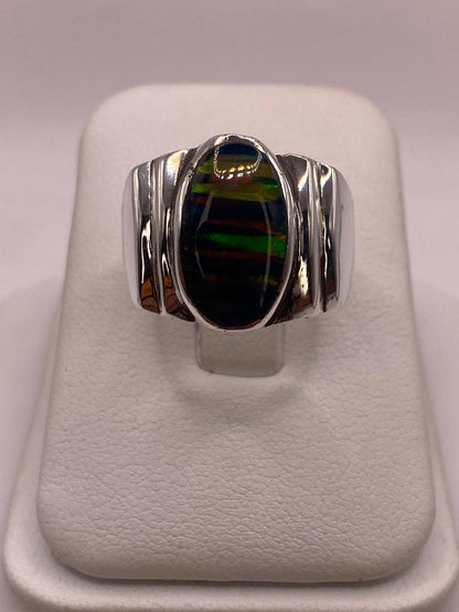 Anillo Ovalado con Ópalo de Fuego Multicolor en Plata .925, vista frontal