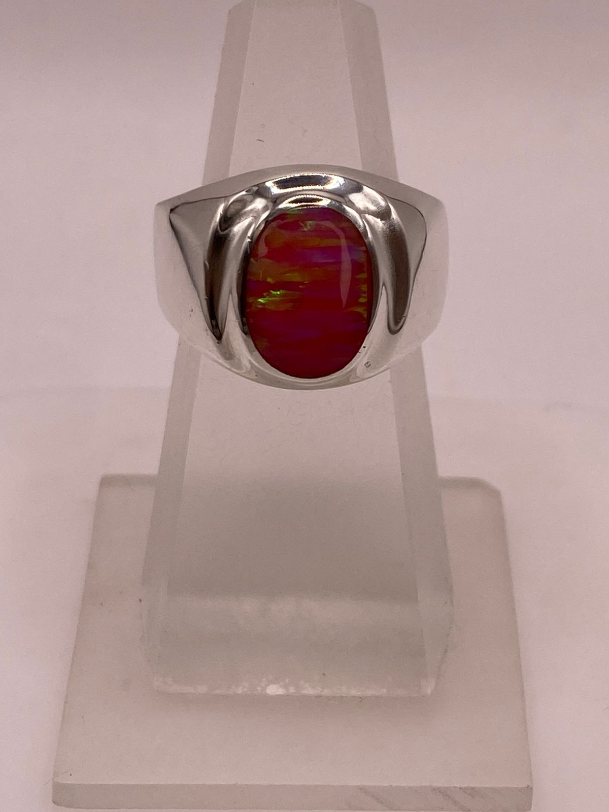 Anillo Ovalado Plata Ley 925 con Piedra Ópalo de Fuego