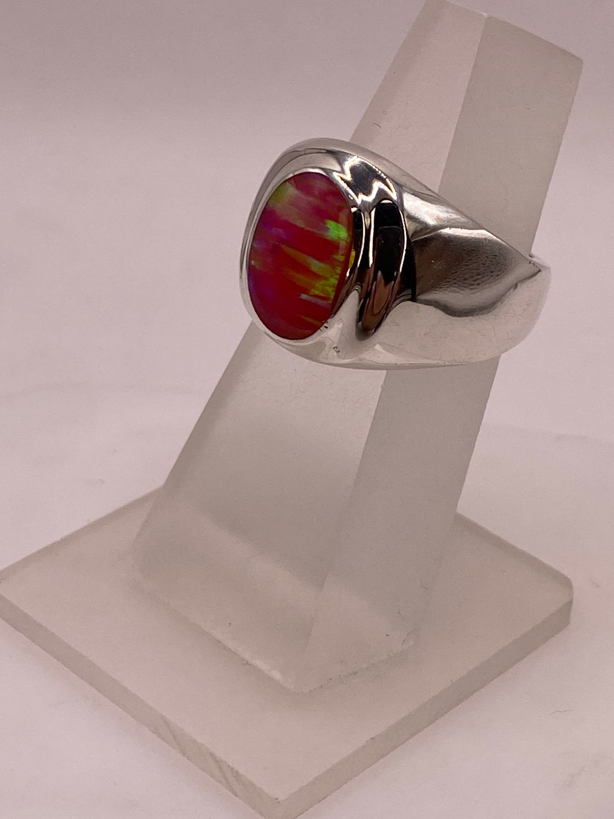 Anillo Ovalado Plata Ley 925 con Piedra Ópalo de Fuego