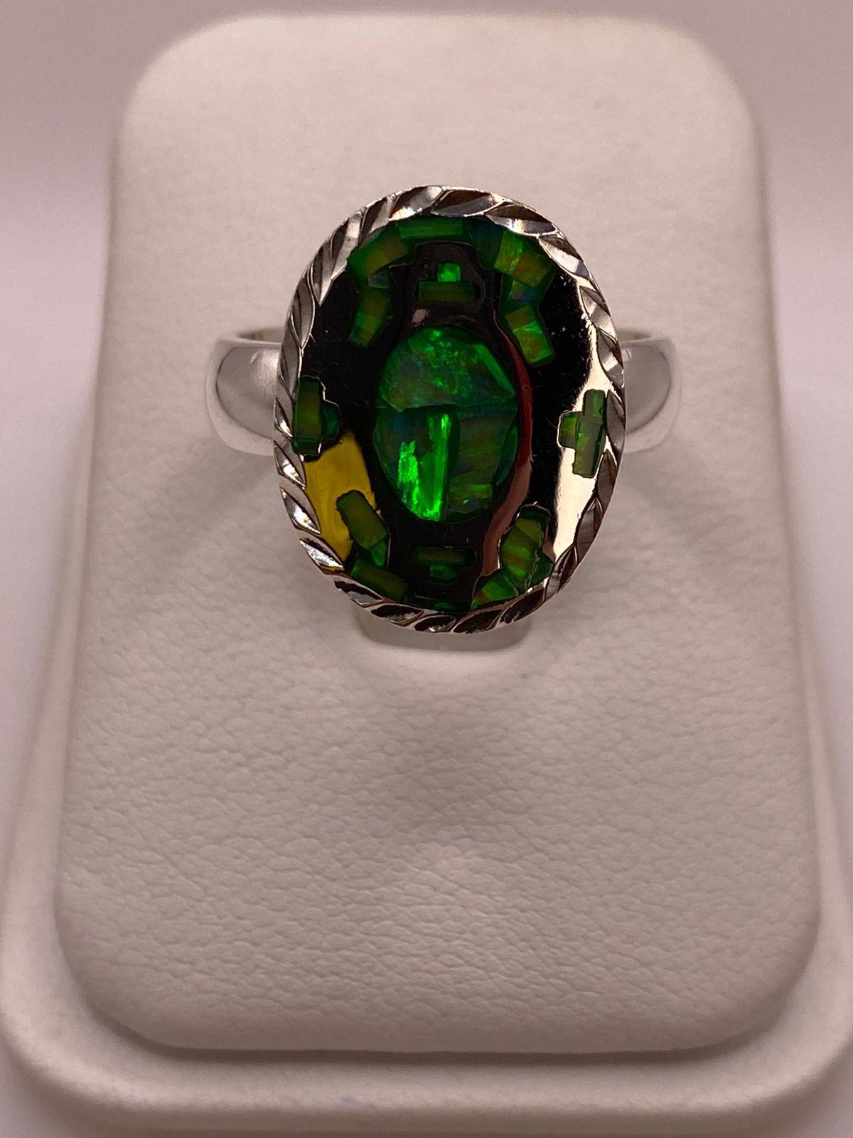 Anillo Ovalado Plata Ley 950 con Ópalo de Fuego