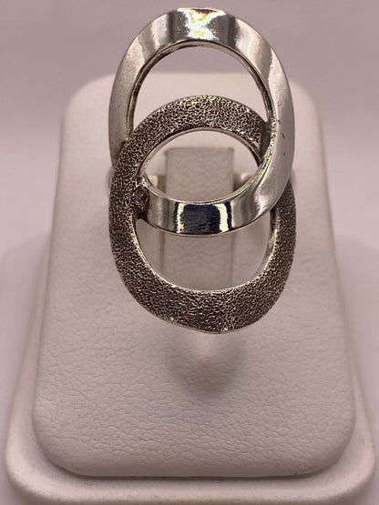 Anillo Óvalos Entrelazados en Plata .925