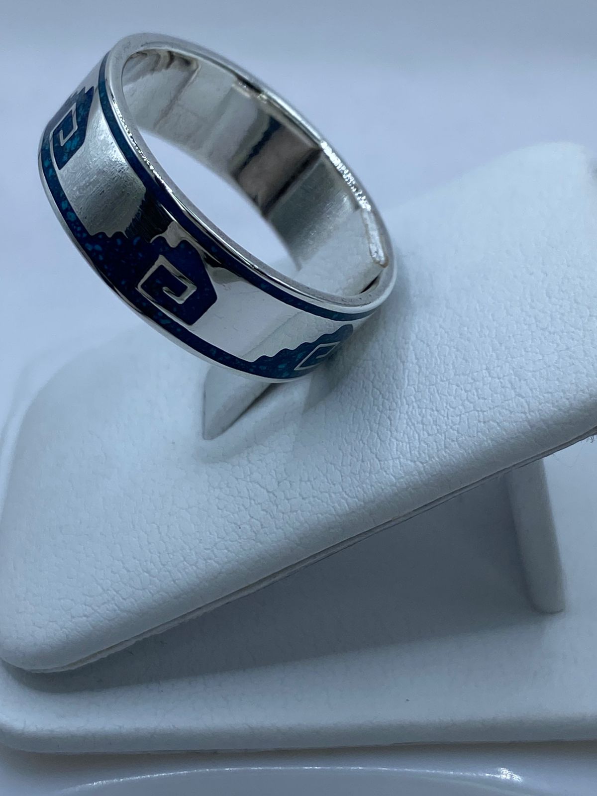 Anillo Pirámide y Greca en Plata .925 – Diseño Ancestral Mesoamericano