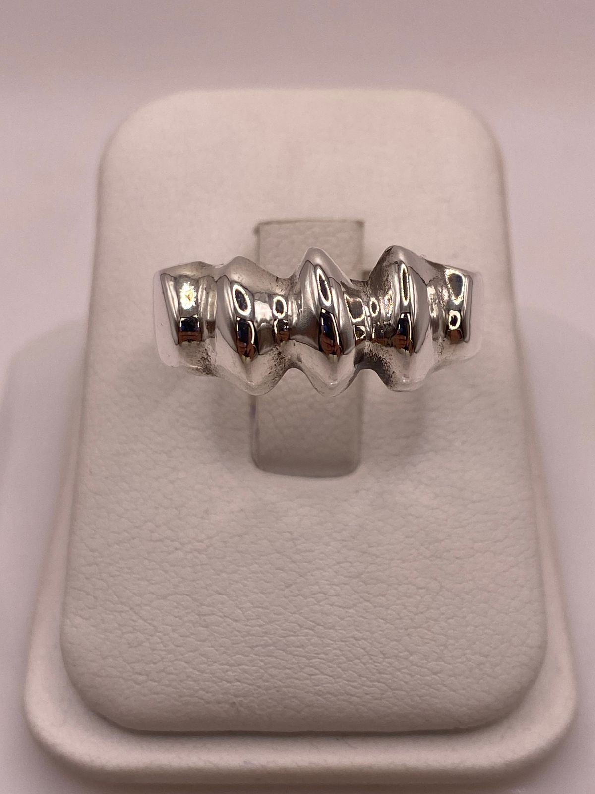 Anillo Plata .925 Diseño Ondas Elevadas