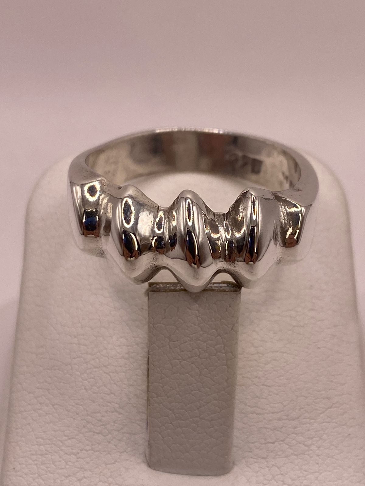 Anillo Plata .925 Diseño Ondas Elevadas