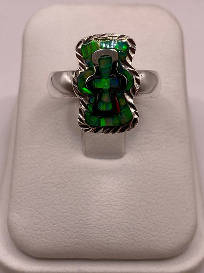 Anillo de Plata Ley 950 con Ópalo de Fuego y Diseño de Cruz