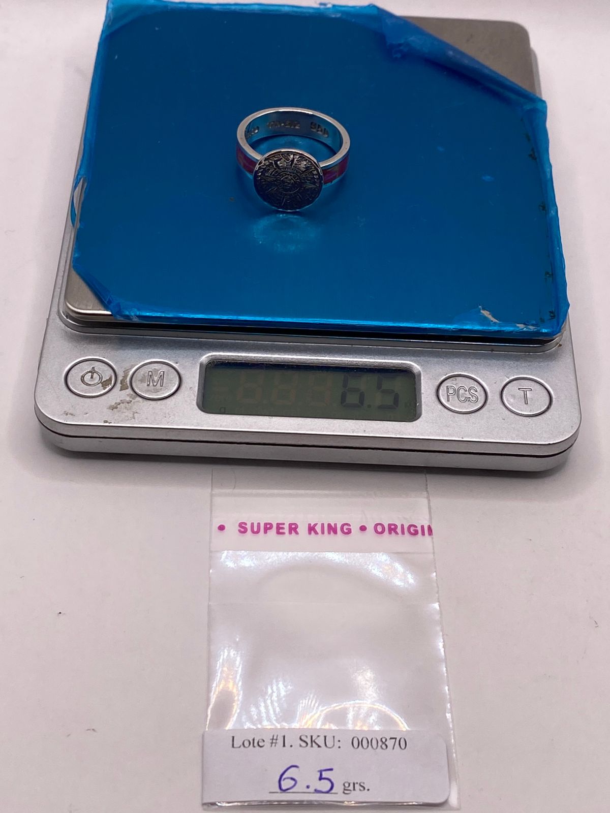 Anillo de Plata Ley 950 con Piedra Ópalo de Fuego y Diseño de Calendario Azteca