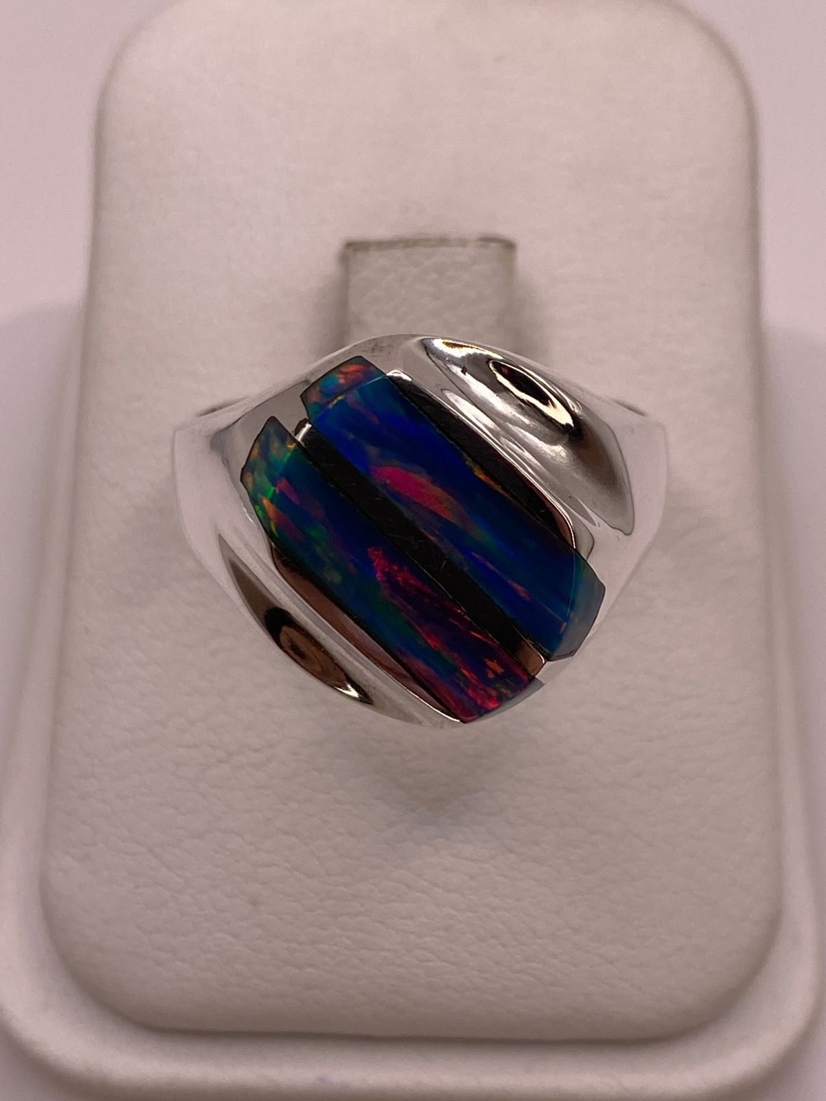 Anillo de Plata Ley 950 con Piedra Ópalo de Fuego Multicolor