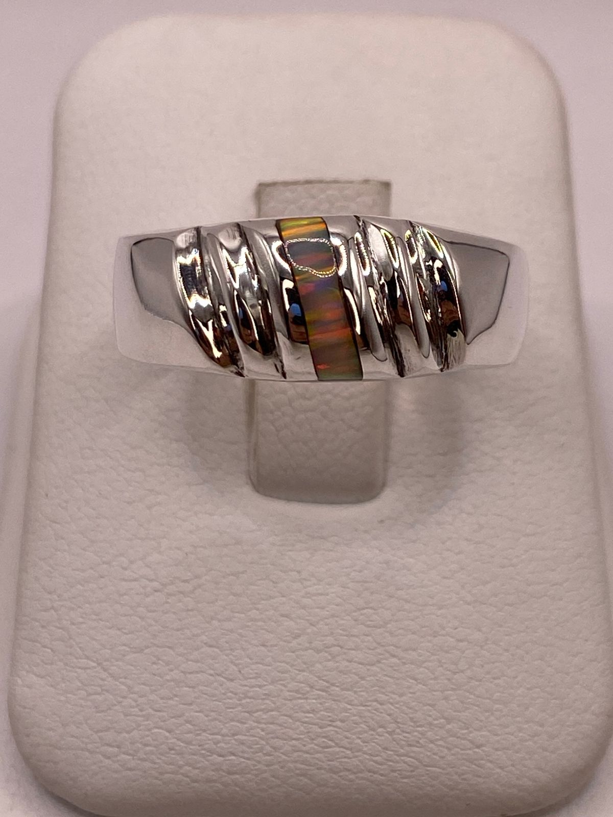Anillo Plata Ley 925 con Ópalo de Fuego Diseño Contemporáneo