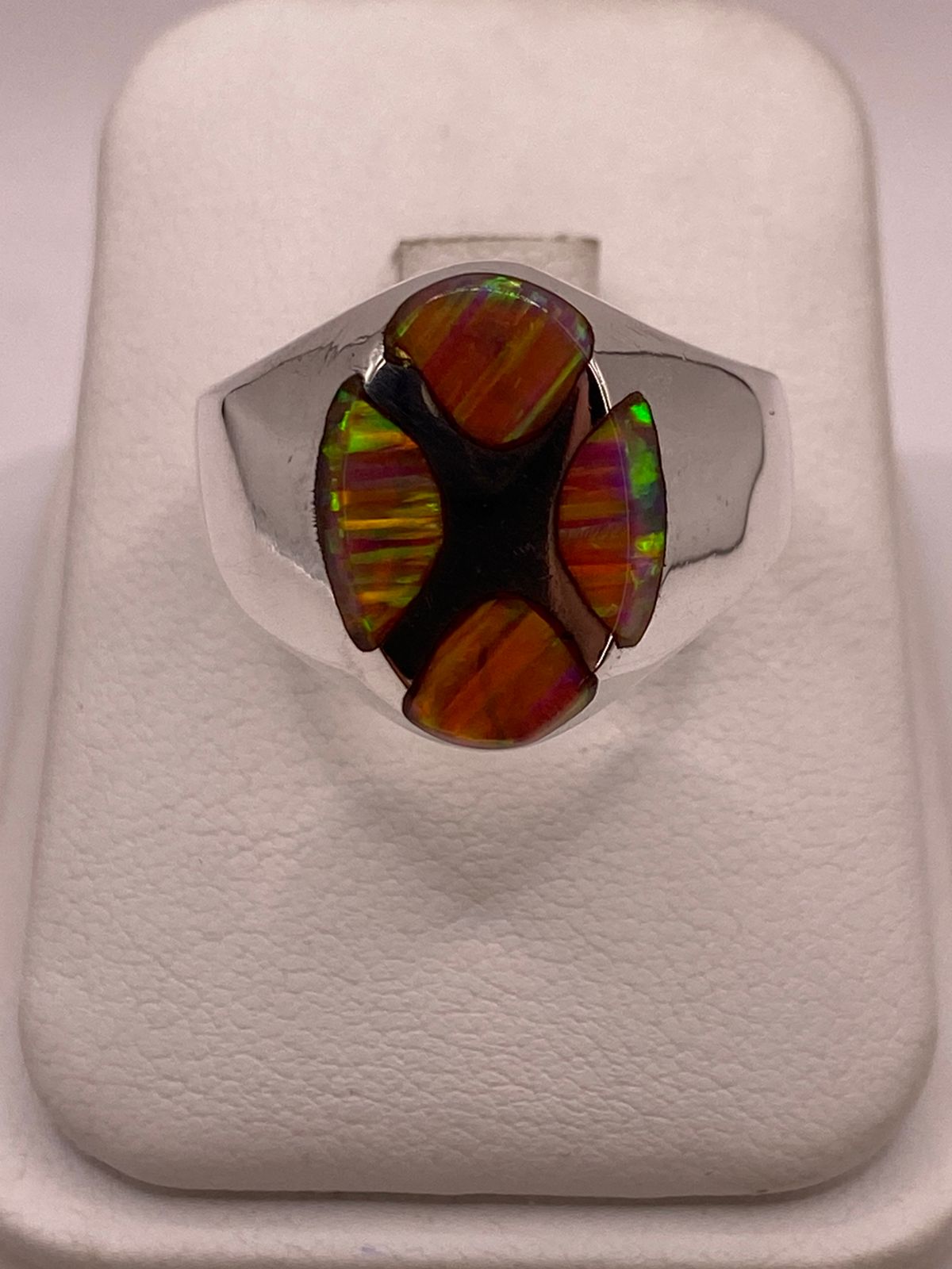 Anillo Plata Ley 925 con Ópalo de Fuego – Diseño Geométrico