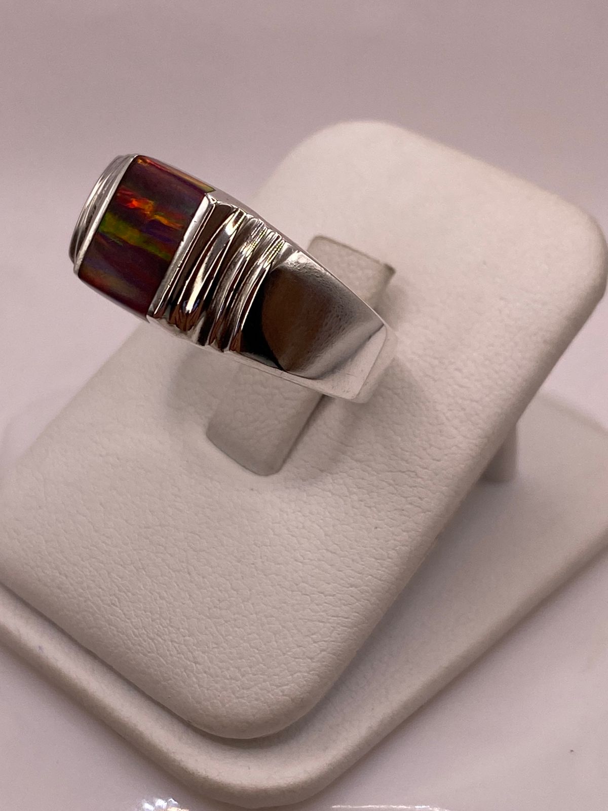 Anillo Plata Ley 925 con Ópalo de Fuego Diseño Moderno