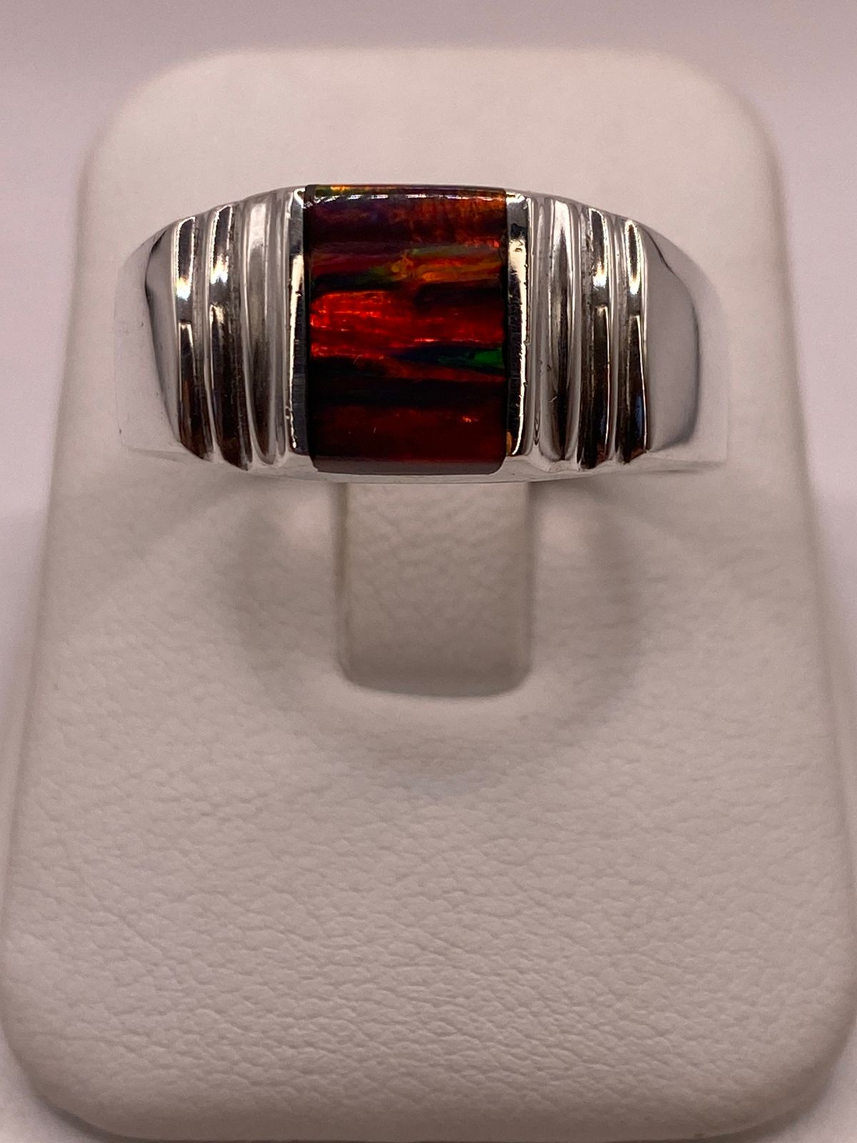 Anillo Plata Ley 925 con Ópalo de Fuego Diseño Moderno