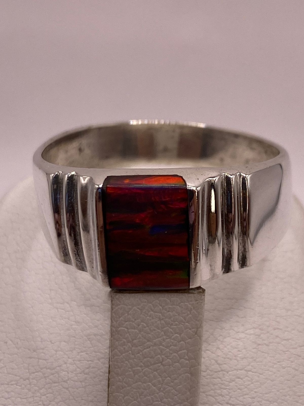 Anillo Plata Ley 925 con Ópalo de Fuego Diseño Moderno
