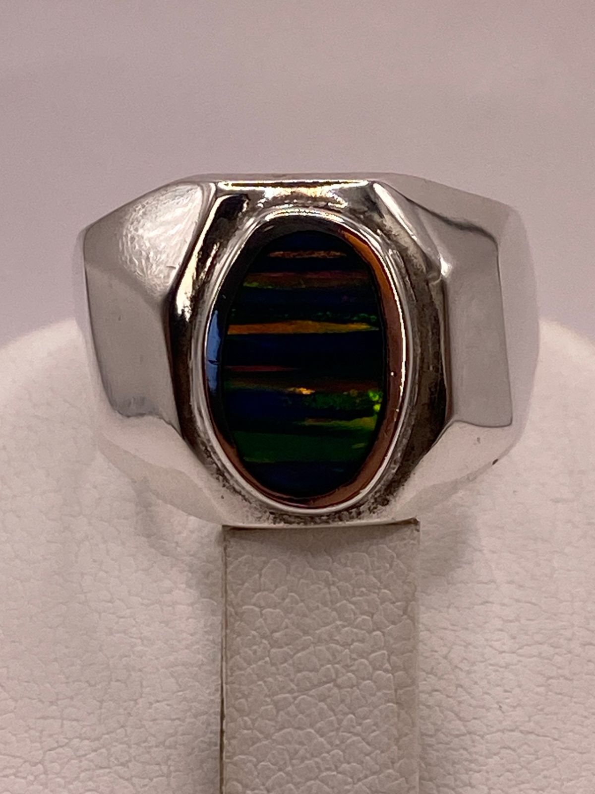 Anillo en Plata Ley 925 con Ópalo de Fuego Diseño Ovalado Moderno