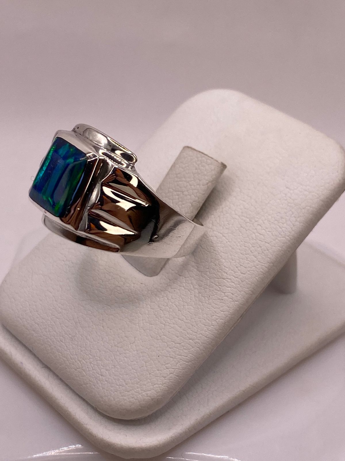 Anillo Plata Ley 925 con Ópalo de Fuego Diseño Rectangular Moderno