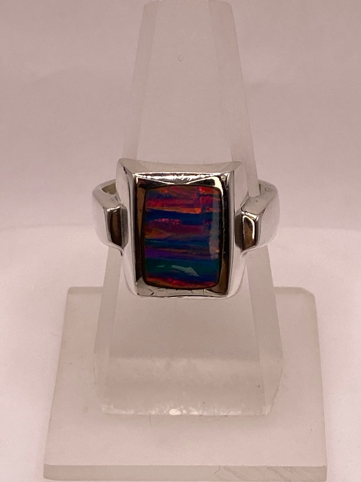 Anillo Plata Ley 925 con Ópalo de Fuego Multicolor Diseño Rectangular Moderno